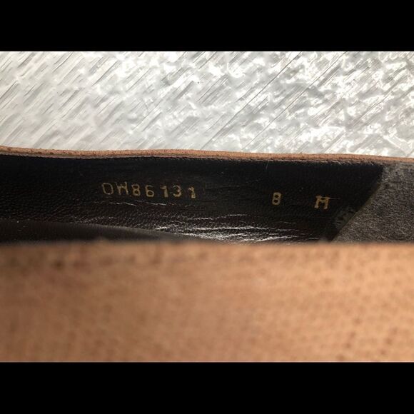 Stuart Weitzman Women’s Brown/ Tan Heels Sz 8 US - Picture 7 of 8